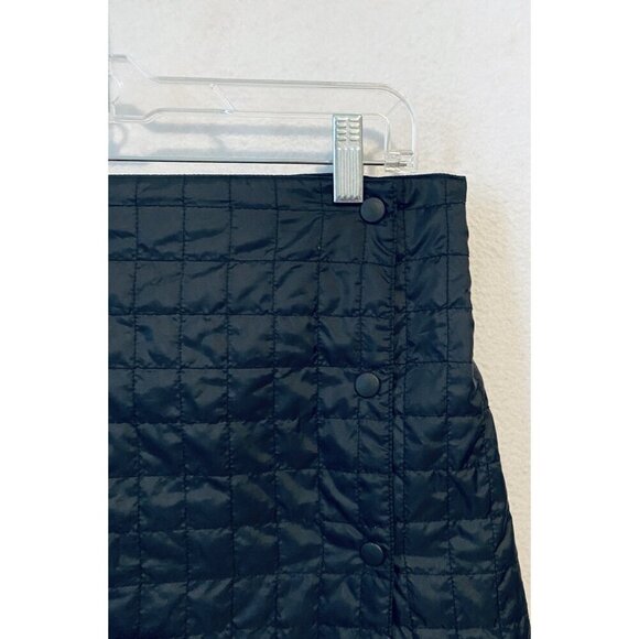 Uniqlo Skirt Womens Large Black Quilted Wrap Mini Snap Closure Gorpcore Puffer - Picture 2 of 6